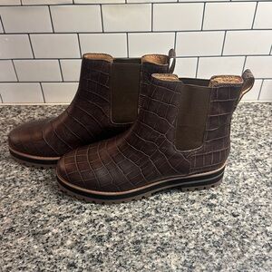 NWOT Madewell Brown Croc-Embossed Ankle Boots